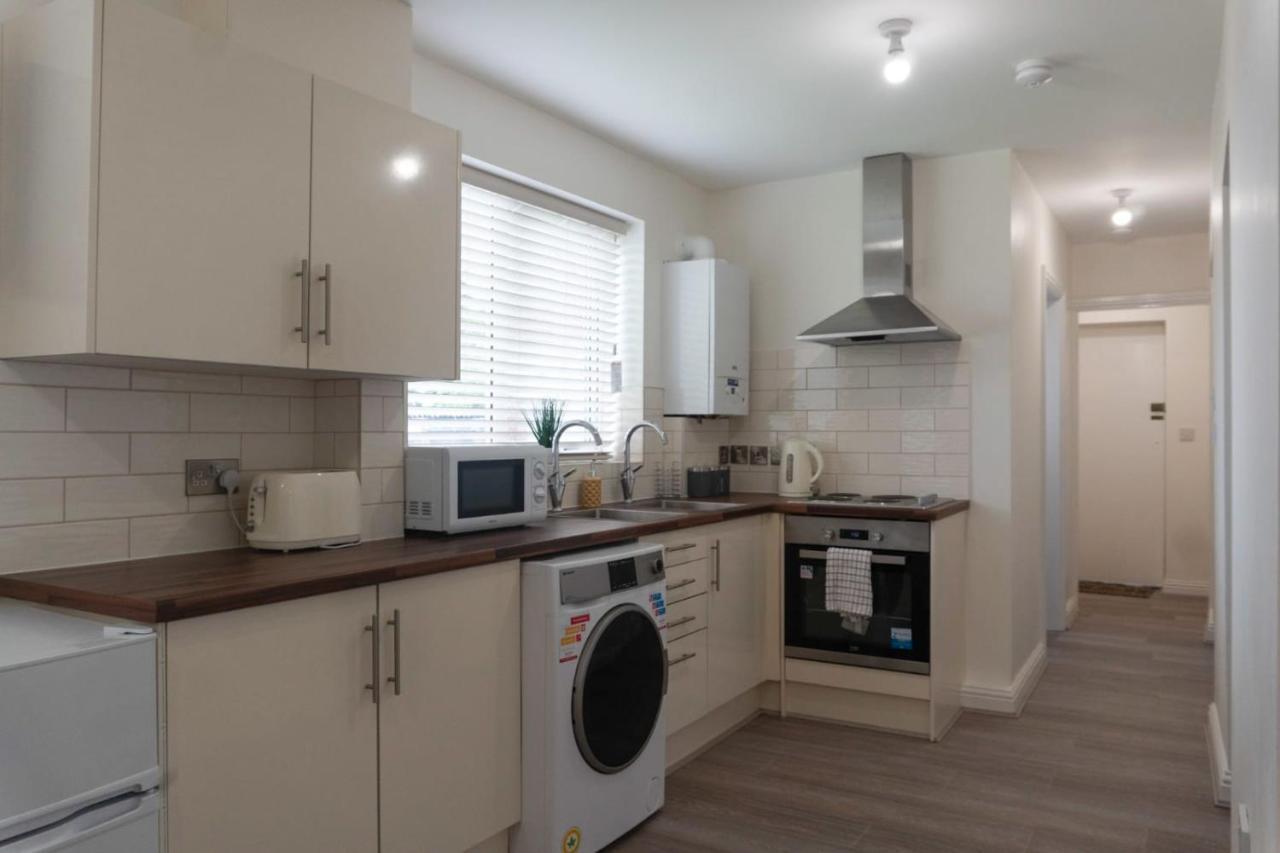 Gorgeous Ground Floor Apartment + Free Parking Manchester Ngoại thất bức ảnh
