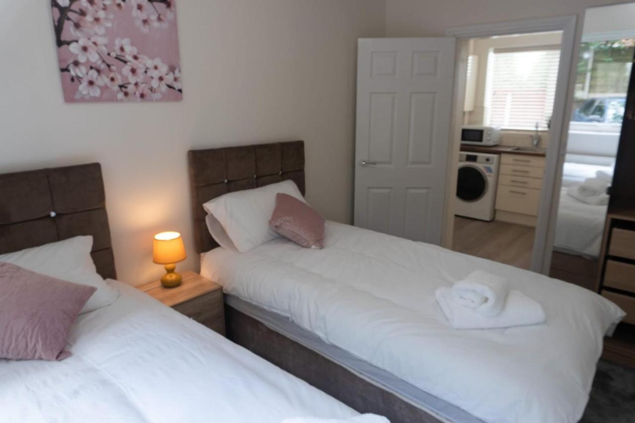 Gorgeous Ground Floor Apartment + Free Parking Manchester Ngoại thất bức ảnh